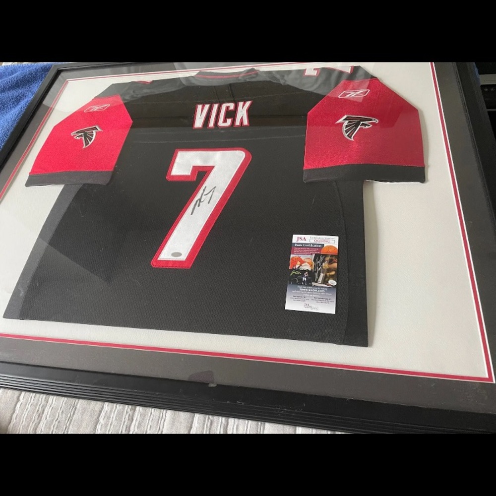 Michael Vick Signed Framed Jersey with JSA CoA